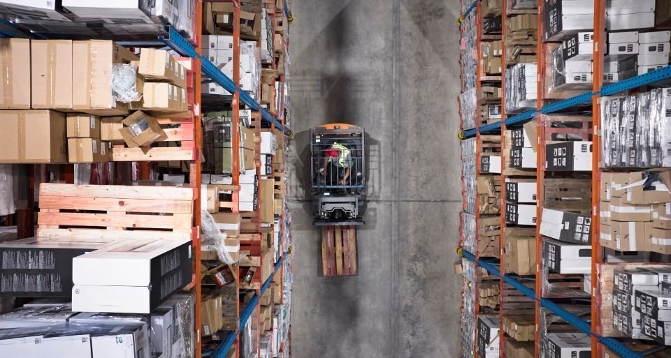 Which Forklift Is Best for Tight Warehouse Spaces?