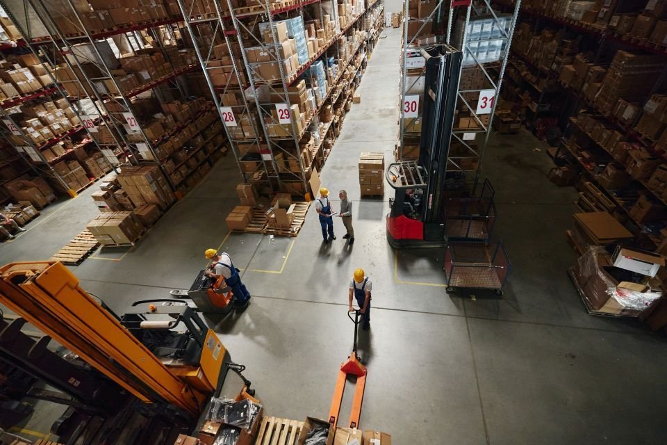 Planning a Warehouse Move? Here’s How Renting a Forklift Can Save the Day