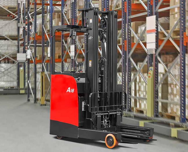 Hangcha A Series Stand-on Reach Truck 1.5-1.8T